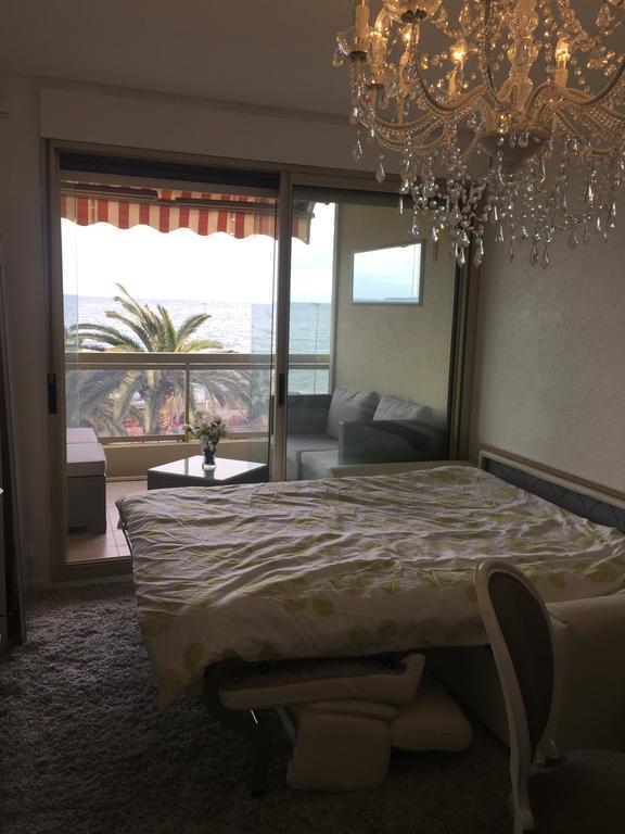 Dionysos Vue Mer Канны Номер фото