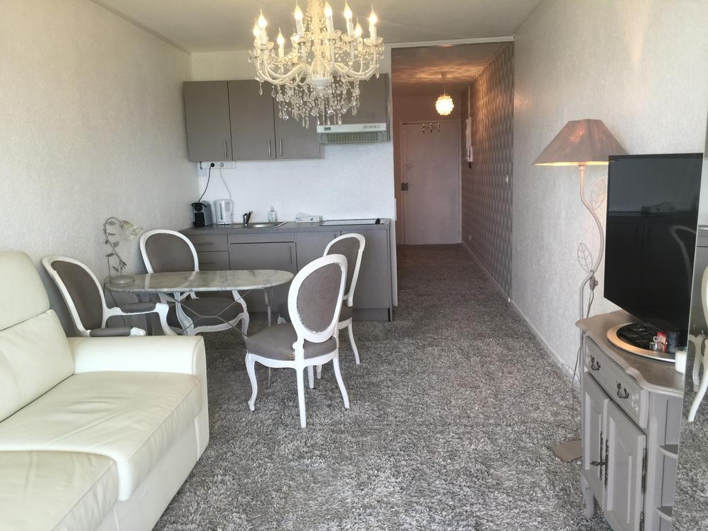 Dionysos Vue Mer Канны Экстерьер фото
